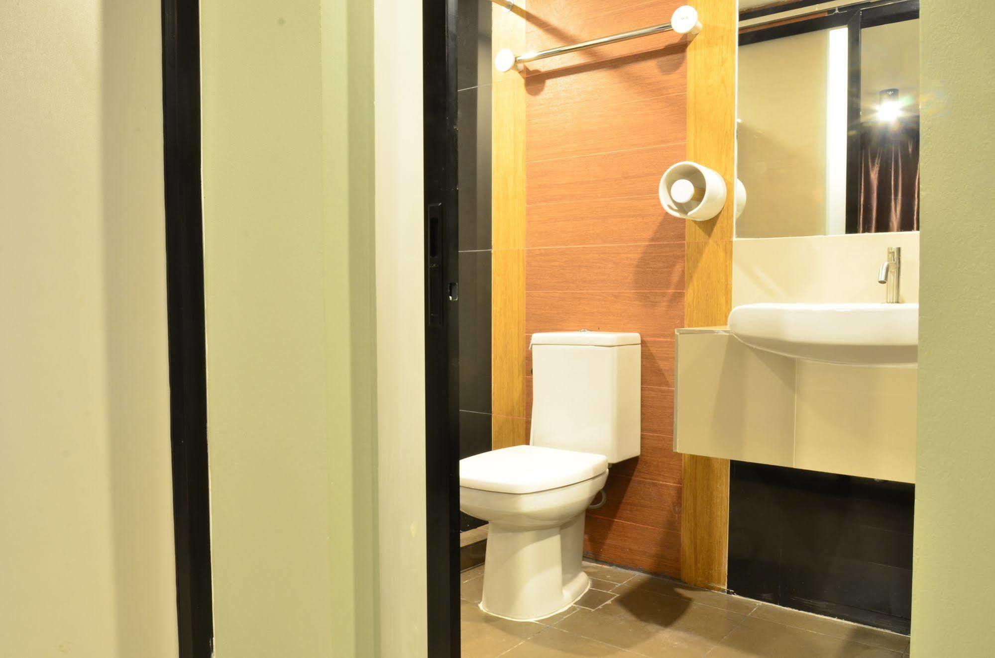 Grand Marina Residence Hotel Ban Laem Chabang Εξωτερικό φωτογραφία